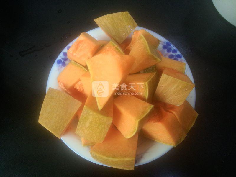 桂花紅棗南瓜湯的做法步驟：2