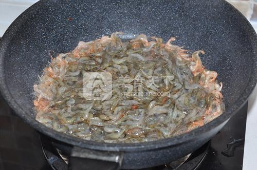 韭菜炒河蝦的做法步驟：5