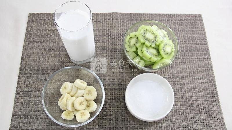奇異果香蕉smoothie的做法步驟：1