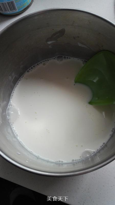 椰絲牛奶涼糕的做法步驟：3