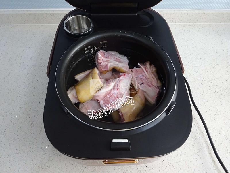 花生炖豬蹄的做法步驟：6