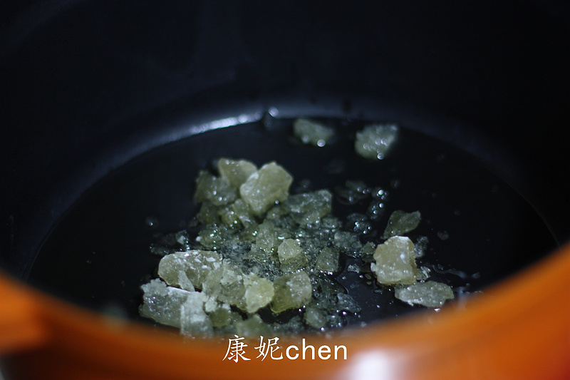 南乳花生燒豬蹄的做法步驟：4
