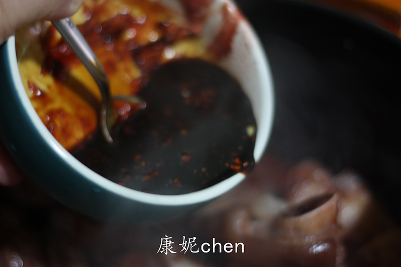 南乳花生燒豬蹄的做法步驟：7