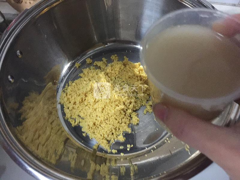 海參小米粥的做法步驟：2
