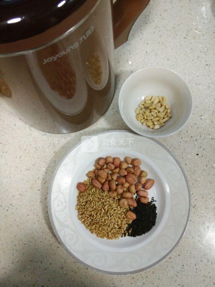 花生芝麻莜麥糊的做法步驟：1