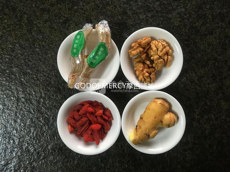 春季滋補養生最佳選擇天麻核桃枸杞雞湯的做法步驟：2