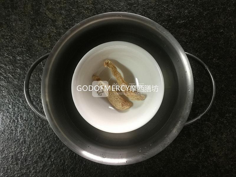 春季滋補養生最佳選擇天麻核桃枸杞雞湯的做法步驟：3