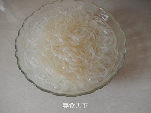 杏仁豆腐的做法步驟：1