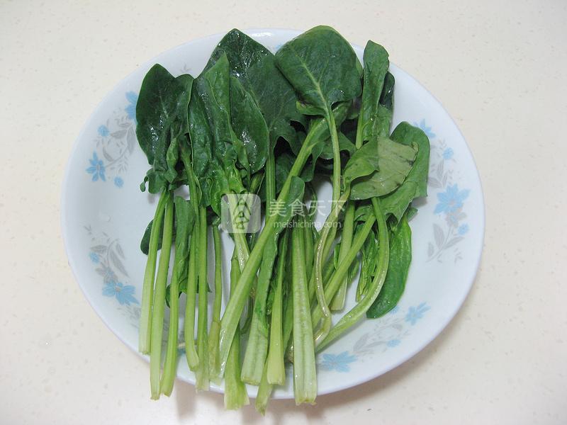 雞肉丸菠菜湯的做法步驟：8