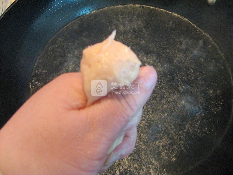雞肉丸菠菜湯的做法步驟：6