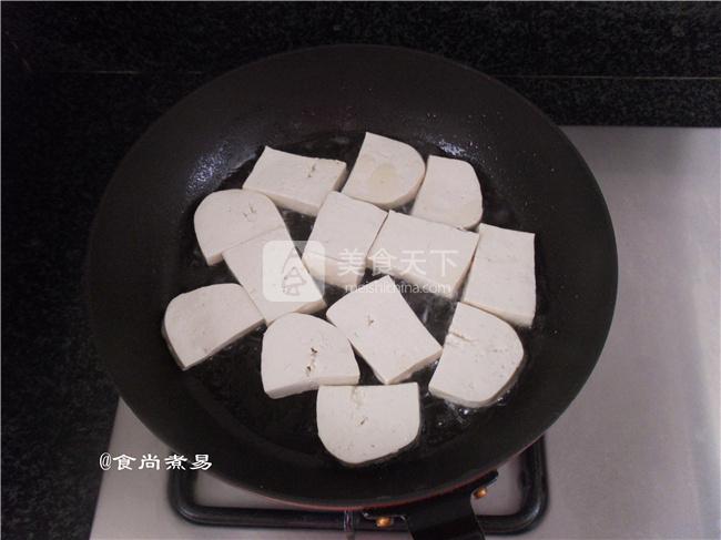 椒鹽煎豆腐的做法步驟：3