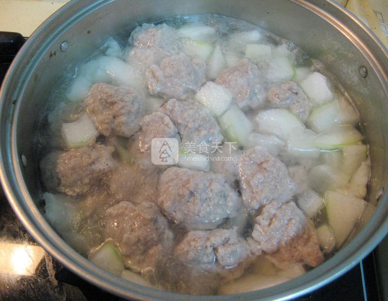 冬瓜肉丸湯的做法步驟：6