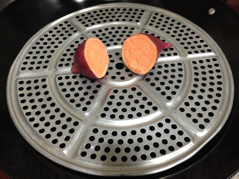 【芝麻番薯餅】的做法步驟：1