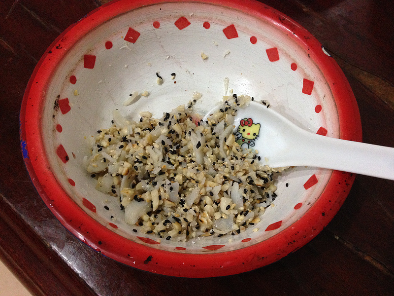 【芝麻番薯餅】的做法步驟：5