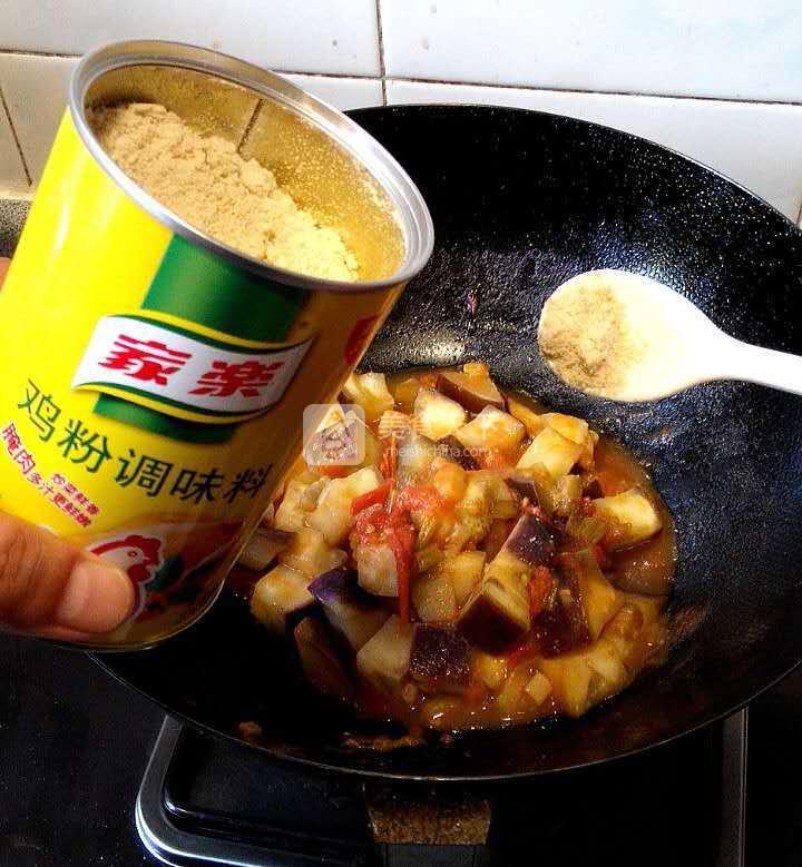 西紅柿炒茄子的做法步驟：8