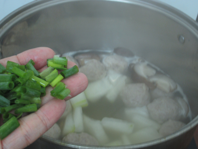 香菇冬瓜肉丸湯的做法步驟：10