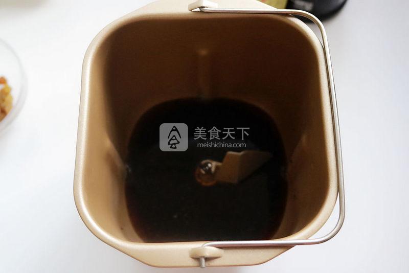 紅茶葡萄干軟歐的做法步驟：2
