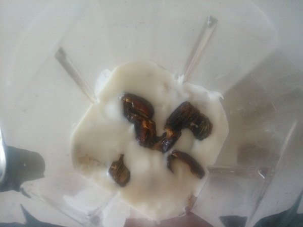 美容減肥與美味並存之薏米紅棗酸奶的做法步驟：5