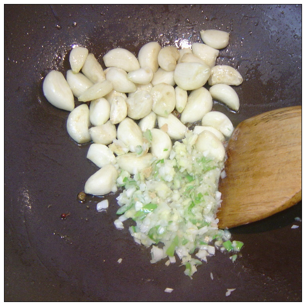 原來川菜也可以很清淡-----大蒜燒肚條的做法步驟：8