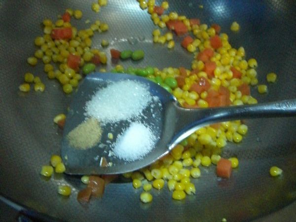 松仁玉米的做法步驟：6