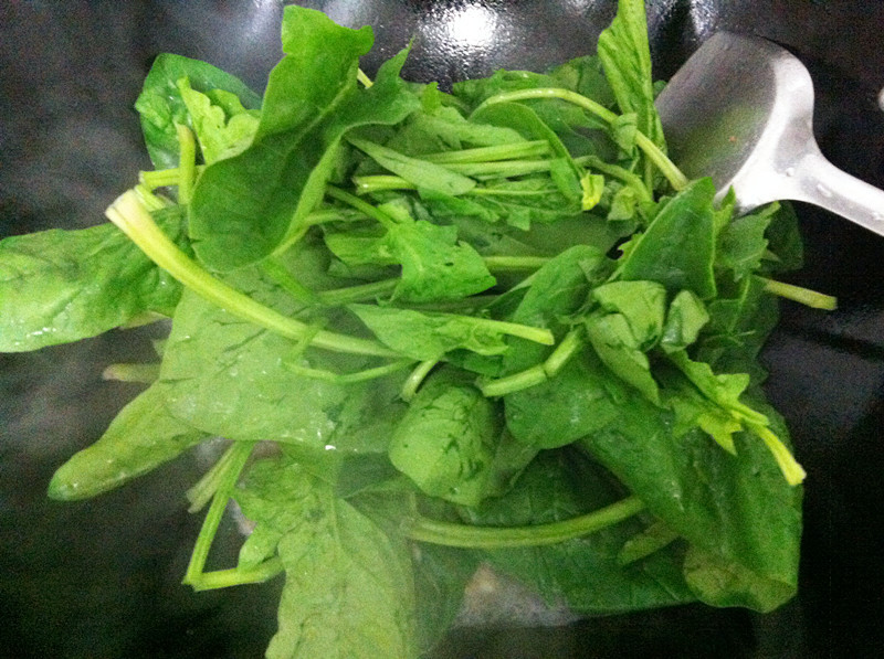上湯菠菜的做法步驟：10