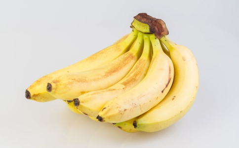 睡前吃什麼零食不會胖 哪些零食適合睡前吃 適合睡前吃的零食有哪些