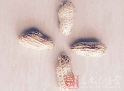 加上炸菜、炸酥的花生豆和黃豆