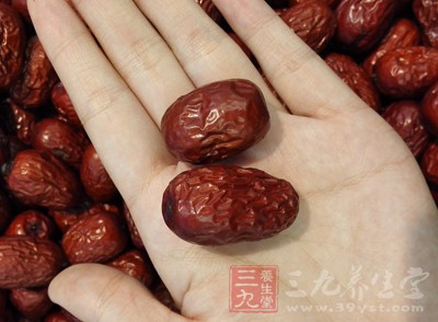 紅棗泡水養肝排毒