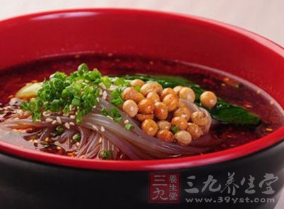 一年四季都是吃酸辣粉絲湯的好時候