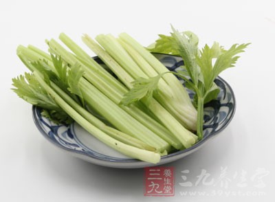 芹菜也也是一種理想的減肥食品，同時還具有防癌抗癌的功效