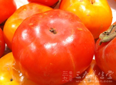 面粉500克，柿子2個，酵母粉1撮