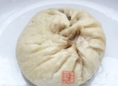 一個豆沙包，酒釀煮雞蛋