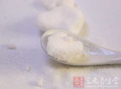 八角、香葉、花椒、老抽、料酒、少許鹽 八角、香葉、花椒、老抽、料酒、少許鹽