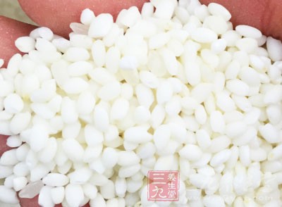 玉米粒80克，糯米40克