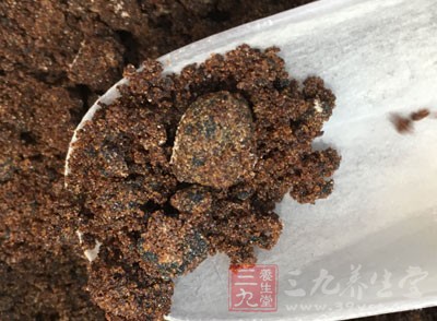 材料：核桃、紅棗、龍眼干、燕麥、紅糖