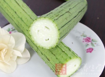 京醬肉醬1小碗、絲瓜1/2條