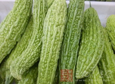 苦瓜具有纖體、抗癌、降糖的功用