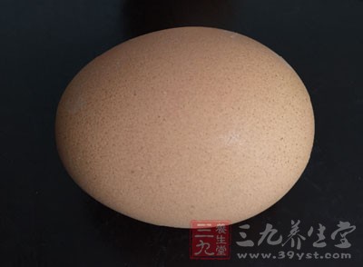 海蝦，河粉，雞蛋1個，小油菜，生姜，香蔥，植物油，生抽，料酒，食鹽，白糖