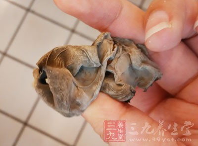 青菜,鮮香菇,木耳,生姜,鹽 青菜,鮮香菇,木耳,生姜,鹽