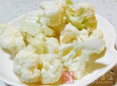 其實只要想的到，花菜也是可以做成其他菜式的