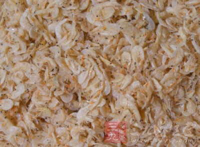 倒點湯,灑些蝦皮什麼的 倒點湯,灑些蝦皮什麼的