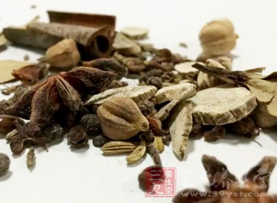 八角1至2粒，醬油2.5量米杯