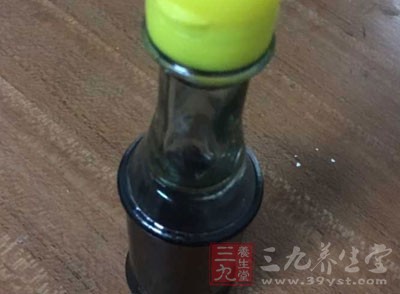 最後淋上香油、灑上黑胡椒粉即可 最後淋上香油、灑上黑胡椒粉即可