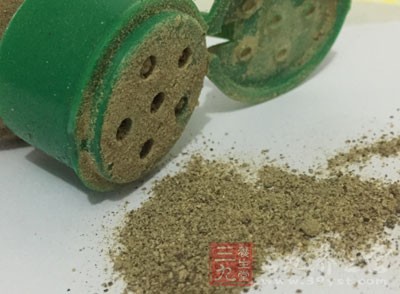 香油少許,黑胡椒粉少許 香油少許,黑胡椒粉少許