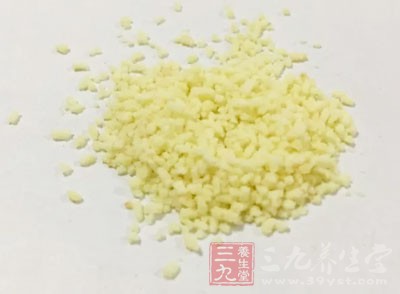 香蔥,姜沫,干辣椒,苦苦菜,生抽,雞精,鹽少許,蚝油 香蔥,姜沫,干辣椒,苦苦菜,生抽,雞精,鹽少許,蚝油