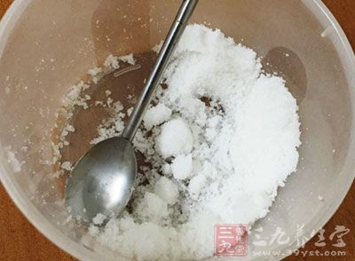富強粉、雞蛋、糖、鹽、酵母、水、玉米油