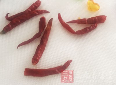 豆角,肉末,橄榄菜,紅辣椒,姜,蒜 豆角,肉末,橄榄菜,紅辣椒,姜,蒜