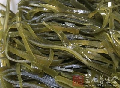 生粉,蔥葉,醋,白胡椒粉,香菇,木耳,海帶,午餐肉,豆腐,雞蛋 生粉,蔥葉,醋,白胡椒粉,香菇,木耳,海帶,午餐肉,豆腐,雞蛋