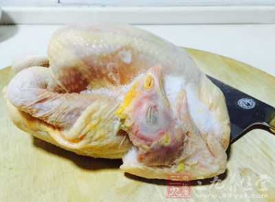 下面是小編為大家介紹的一些荷葉雞的做法 下面是小編為大家介紹的一些荷葉雞的做法