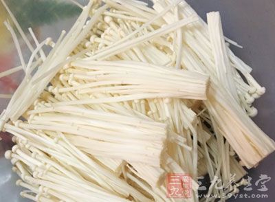 金針菇的吃法有很多